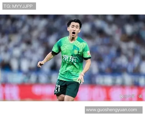 国安球迷机场送别塞蒂恩张源泪洒离别情深